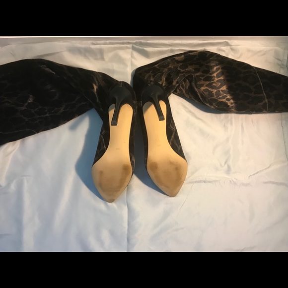 GUESS Valerine 2 Women Brown Over The Knee Boot - Picture 4 of 4